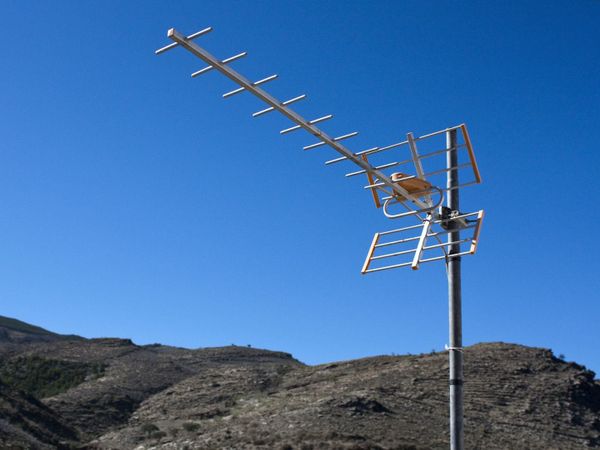 Aerial Satellite Installation TV Repairs Saorview