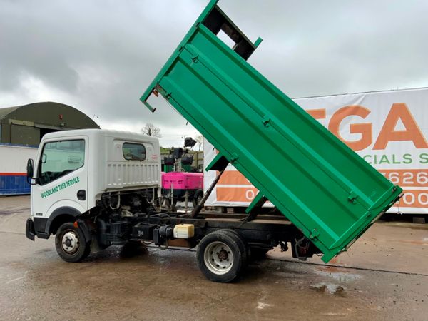 Nissan Cabstar 3.5 Tonne Dropside Tipping Body.