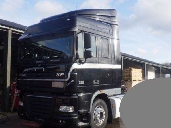 Left Hand Drive 2010 Daf XF 105 410-Space Cab