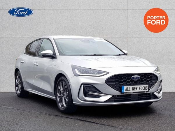 Ford Focus St-line 1.0t Ecoboost  available TO Or