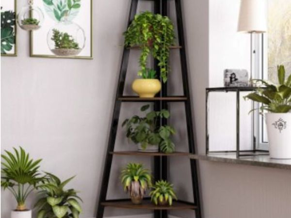 5 Tier Rustic Corner Bookshelf Industrial Corner Ladder Shelf Small Bookcase Plant Stand for Living Room