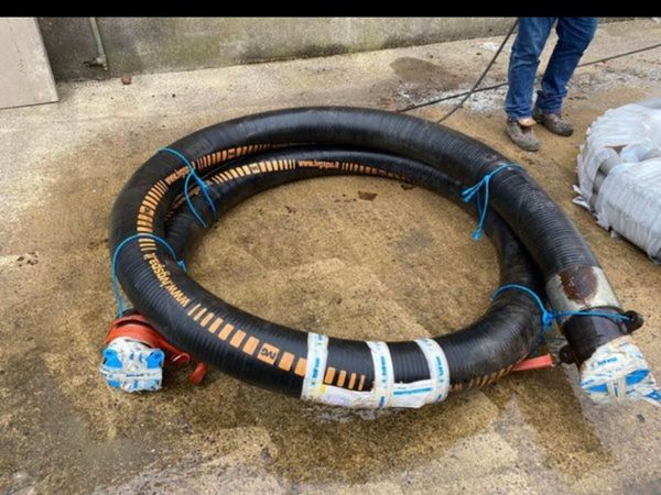 8.5 meters of 6 inch suction hose