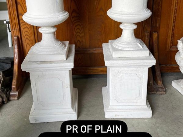 Classical Urns & Stands