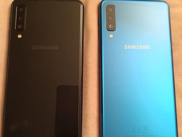 PROMO! 2XSamsung Galaxy A7 - Excellent condition