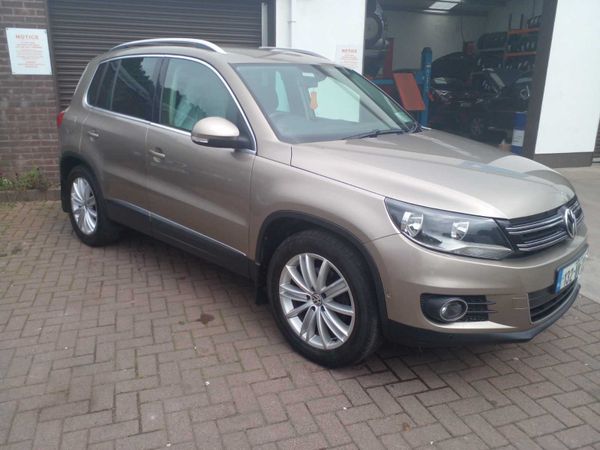 Volkswagen Tiguan SUV, Diesel, 2013, Brown