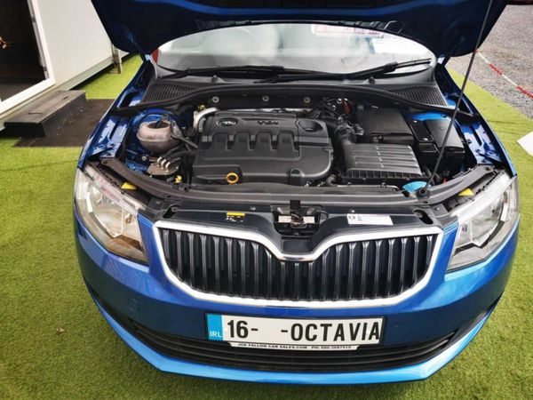 Skoda Octavia Hatchback, Diesel, 2016, Blue