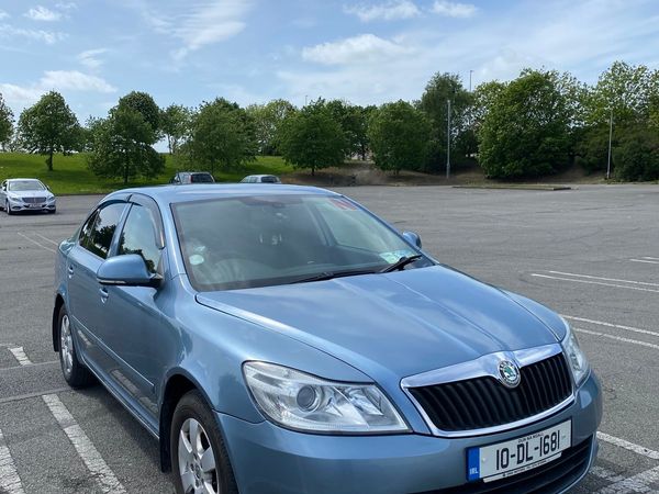 Skoda Octavia Hatchback, Diesel, 2010, Grey