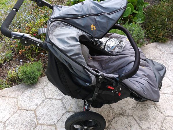 Outnabout V4 Double Nipper Steel Grey + Foot muffs