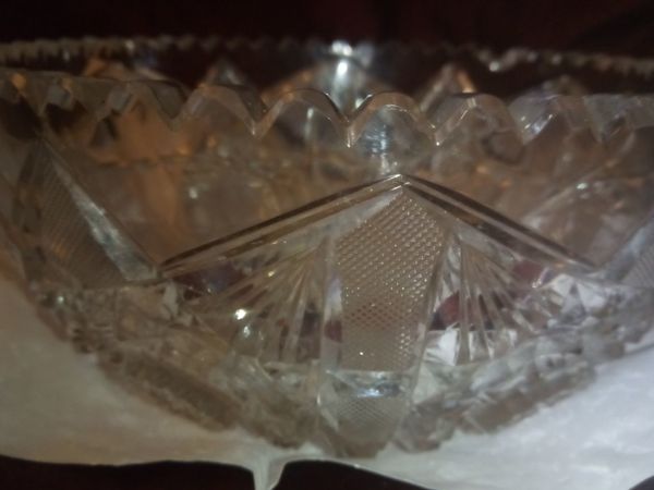 Old crystal   glasses and bowl