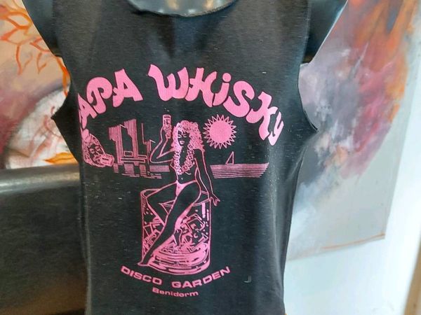 Papa Whisky Sleeveless T-Shirt .