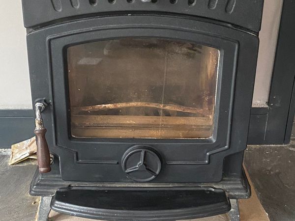 Stanley stove with Valentia slate hearth
