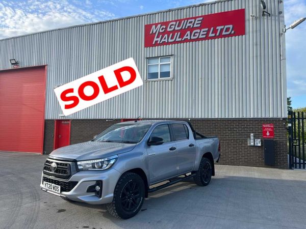 TOYOTA HILUX 2.4 INVINCIBLE X 4WD D-4D