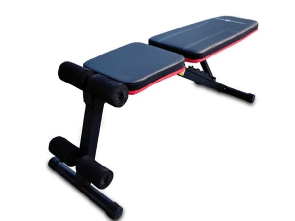 Foldable adjustable workout bench