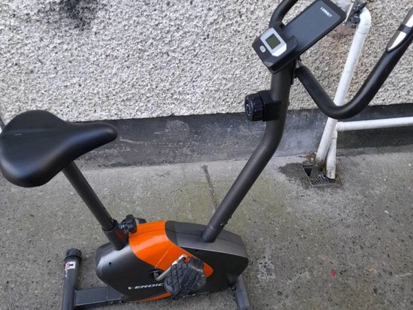 Exercise bike in perfect condition €60