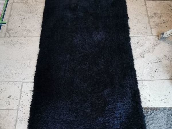 Black shaggy mat /runner