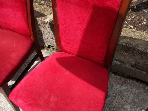 4 red chairs