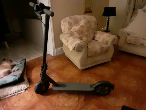 M I electric scooter for sale nearly new