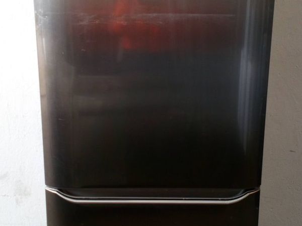 Fridge Freezer - Hotpoint w/ 6 Month Warranty