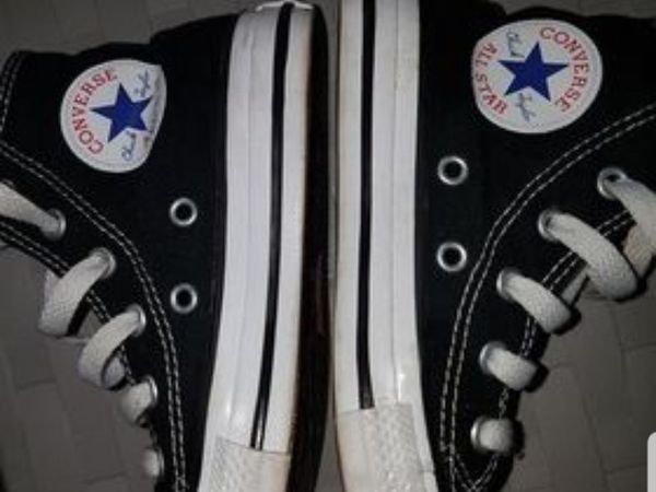 Convers kids size 11
