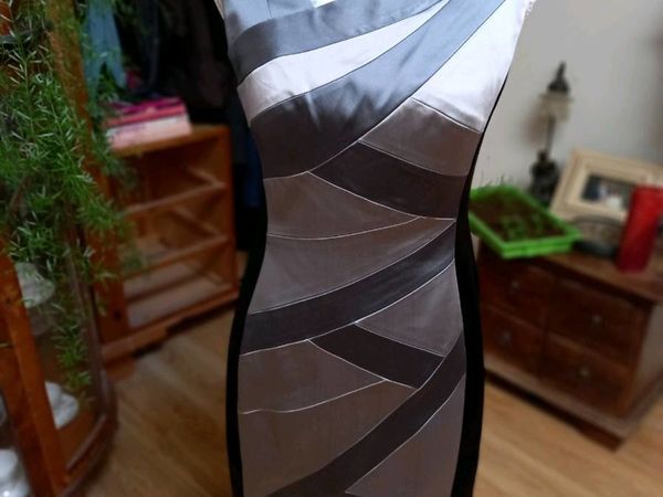 Ladies JAX  Black and grey fitted dress, worn once