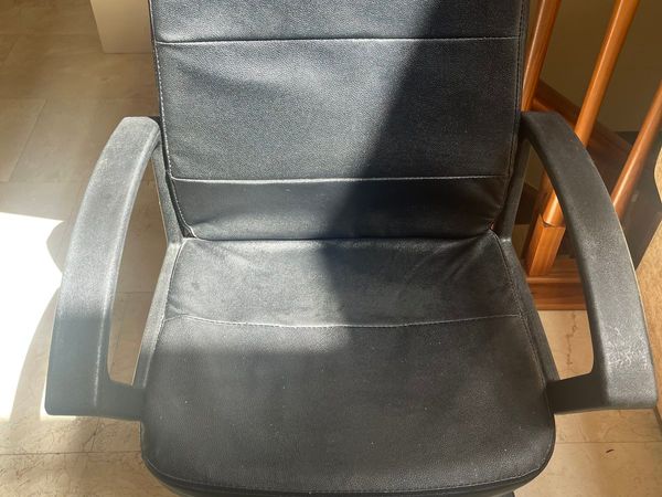 Black Leather Office Or Study Swivel Chair Deliver