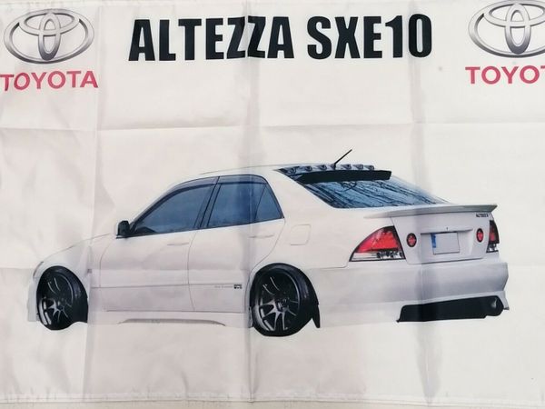 Toyota Altezza SXE 10 White flag