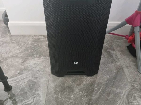 LD POWERED 12 INCH TOP WITH BLUETOOTH