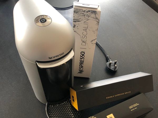 Nespresso Vertuo Machine (w/pods and descaler)