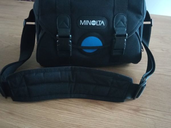 MINOLTA camera bag