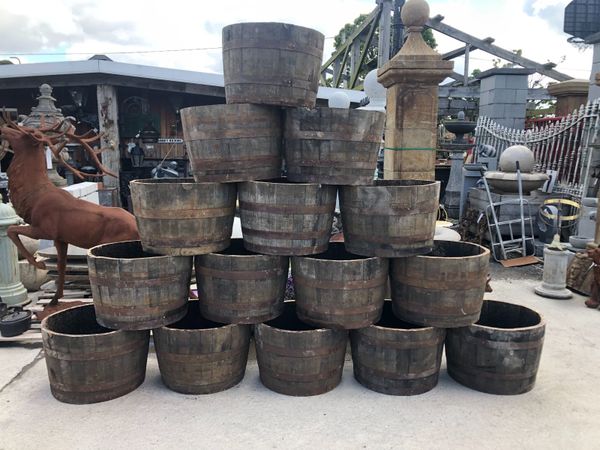 Oak Whiskey Barrels Full & Half barrels
