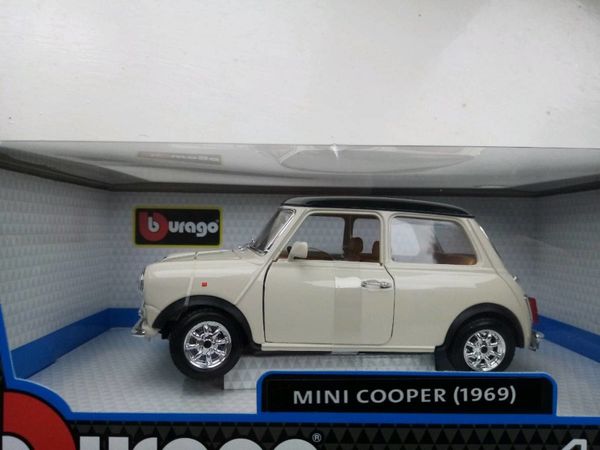 Mini Cooper 1:18 Diecast model car