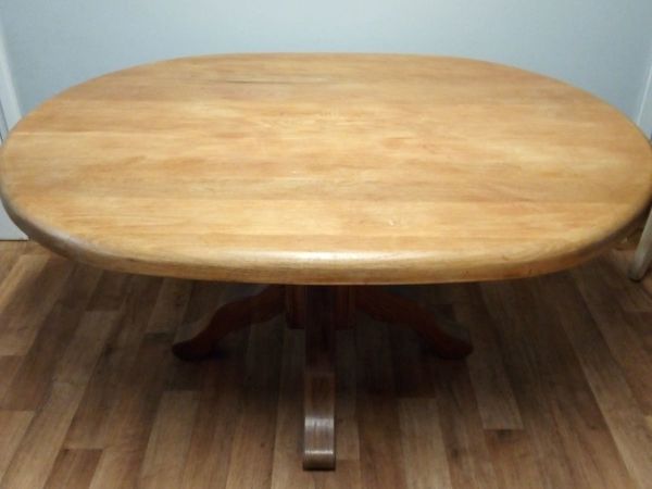 Solid Oak dinning table