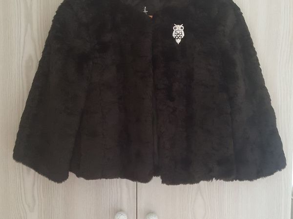 Black Fake Fur €3