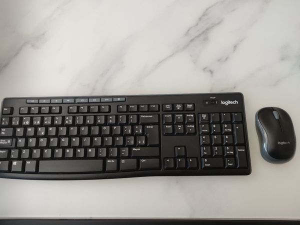 Wireless mouse and keyboard Logitech K270