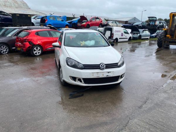 Volkswagen Golf Hatchback, Diesel, 2011, 