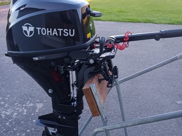 Outboard engine Tohatsu 9.8hp 4 stroke