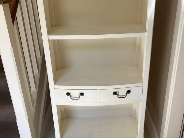 Dresser/Book shelf