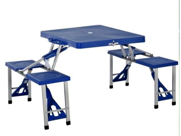 Foldable picnic/ camping table