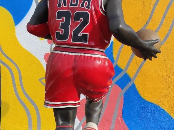 Michael Jordan Statue Collectable (fibreglass & resin)