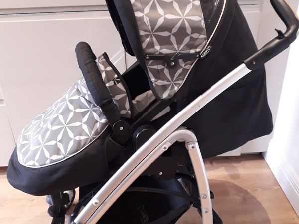 Graco Fusion pushchair and baby seat