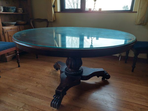 Antique mahogany round dining table