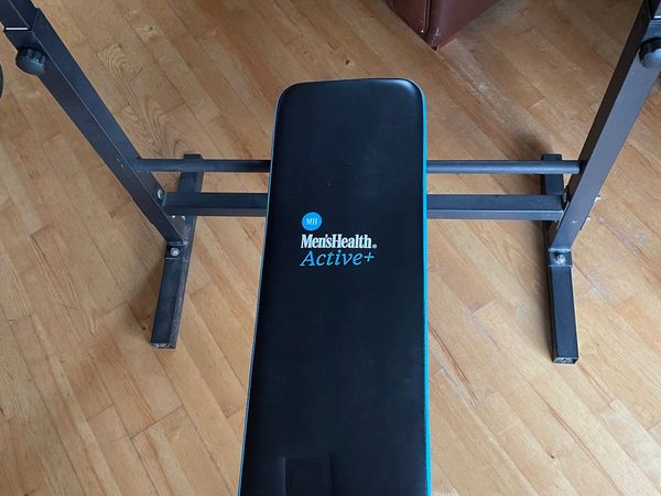 Foldable weight bench