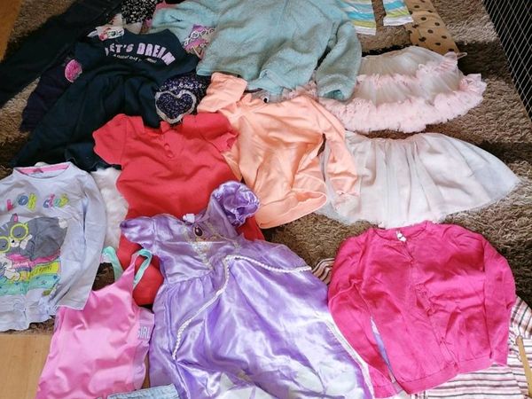Girls clothes bundle 6-8 years