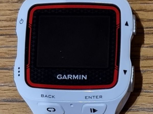Garmin Forerunner 920 XT GPS Running, Cycling, Swimming Triathlon Watch, Heartrate Monitor and Charger
