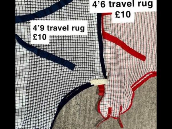 Navy 4"9 and red 4"6 travel rug