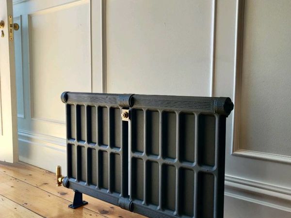 Cast iron radiator - Delivery available