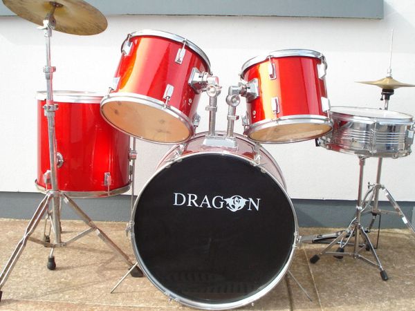 Full Drum Kit.