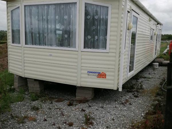 2 Bed mobile home 38 x 12ft