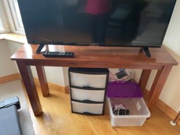 Hall table/TV table
