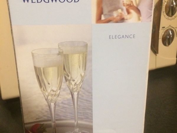 Wedgewood champagne glasses new in box free post